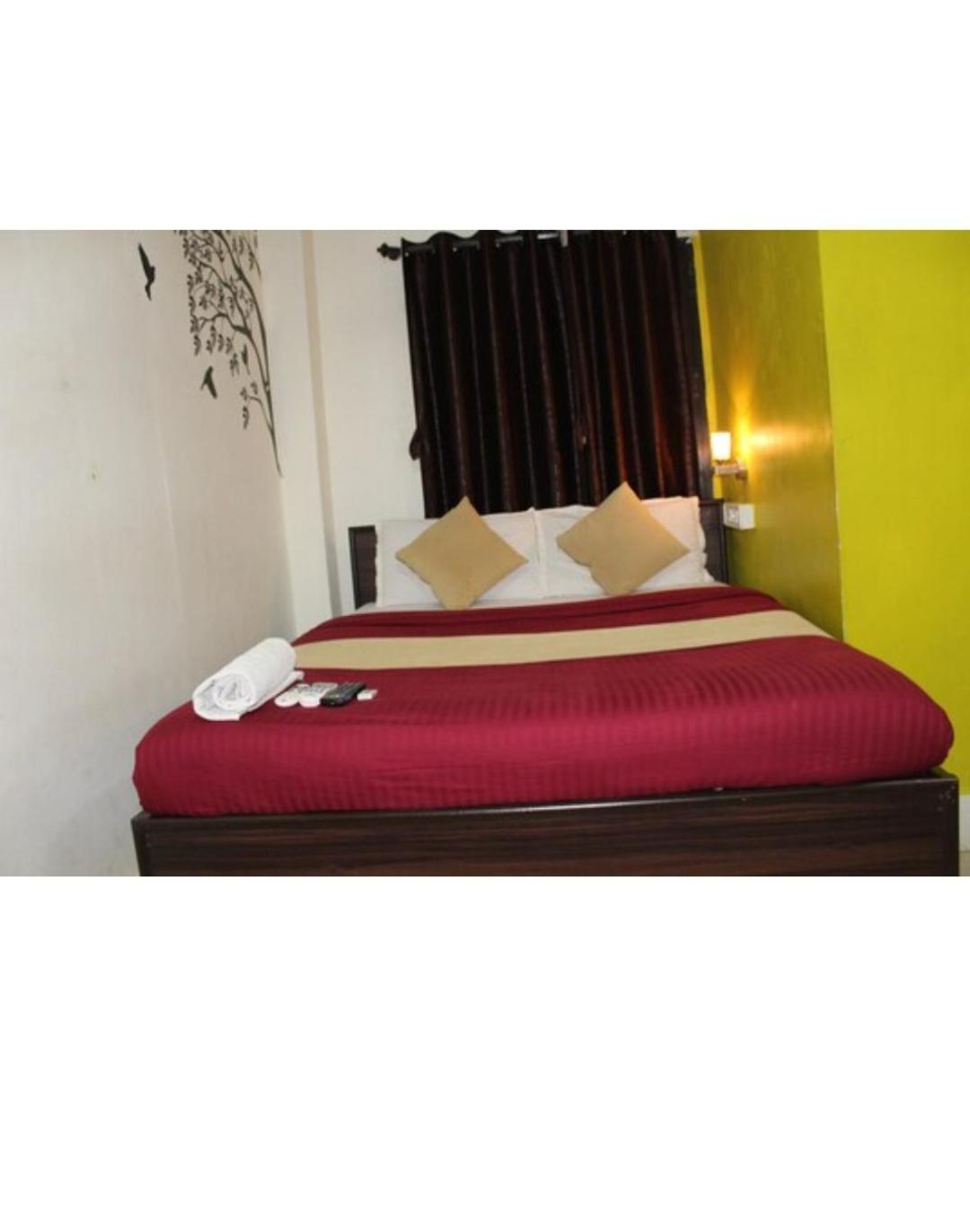 Hotel Saffron Inn Mumbai Ngoại thất bức ảnh